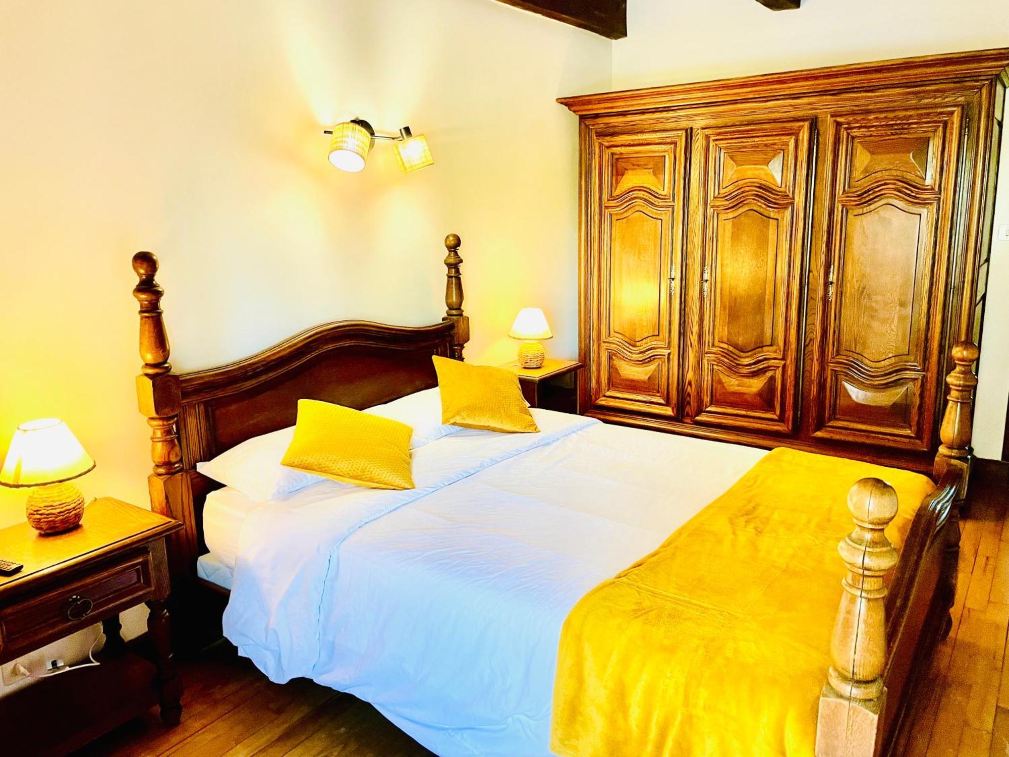 Au Charme D Antan Thalamy Villa Exterior photo